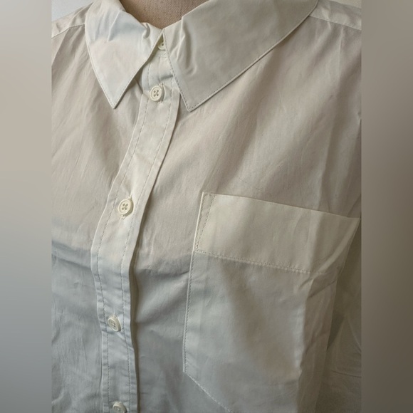 Venus NWT Classic White Women’s L cropped shirt - Picture 3 of 5